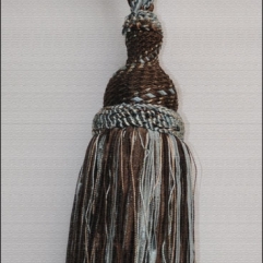 Декоративные кисти La Parisienne art 3842-1  col 9712