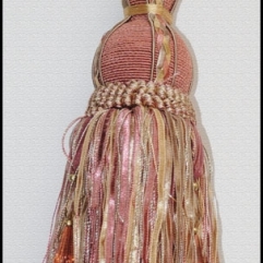 Декоративные кисти La Parisienne art 3832-1  col 9577